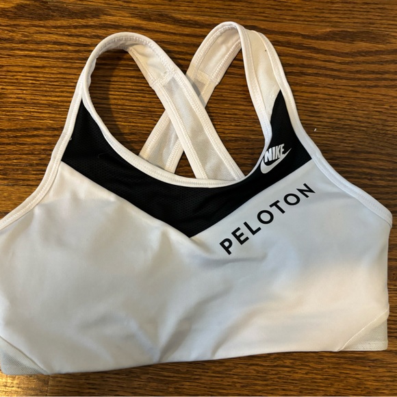 Peloton Nike Bra - Picture 2 of 4